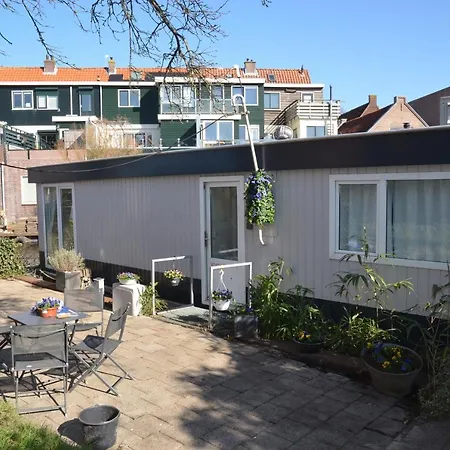 Holiday home Woonboot Irene Alkmaar