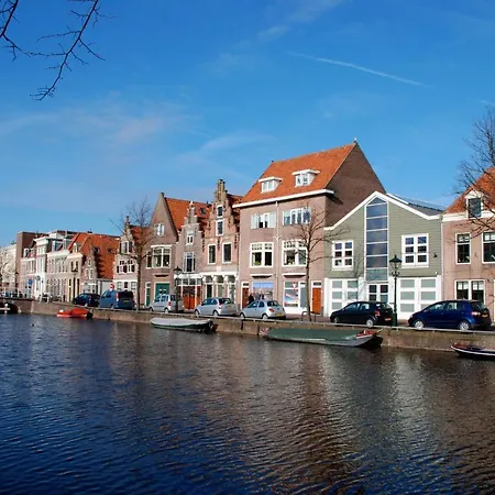 Woonboot Irene Holiday home *