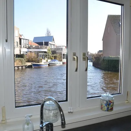 Woonboot Irene Holiday home