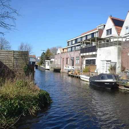 Holiday home Woonboot Irene Alkmaar